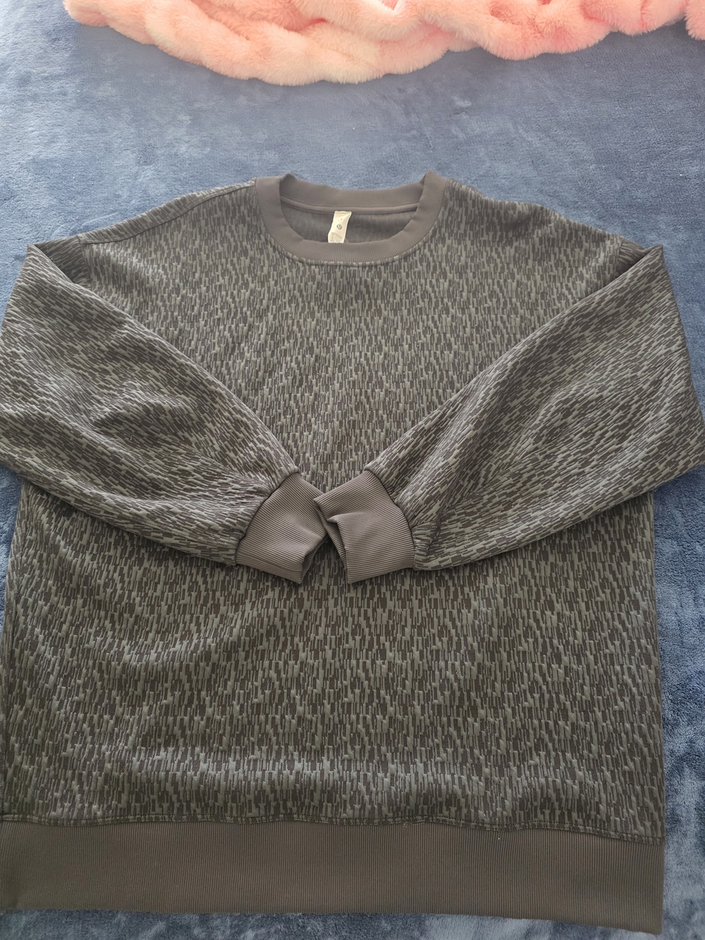 Lululemon Crewneck Sweatshirt - Charcoal Heather/black